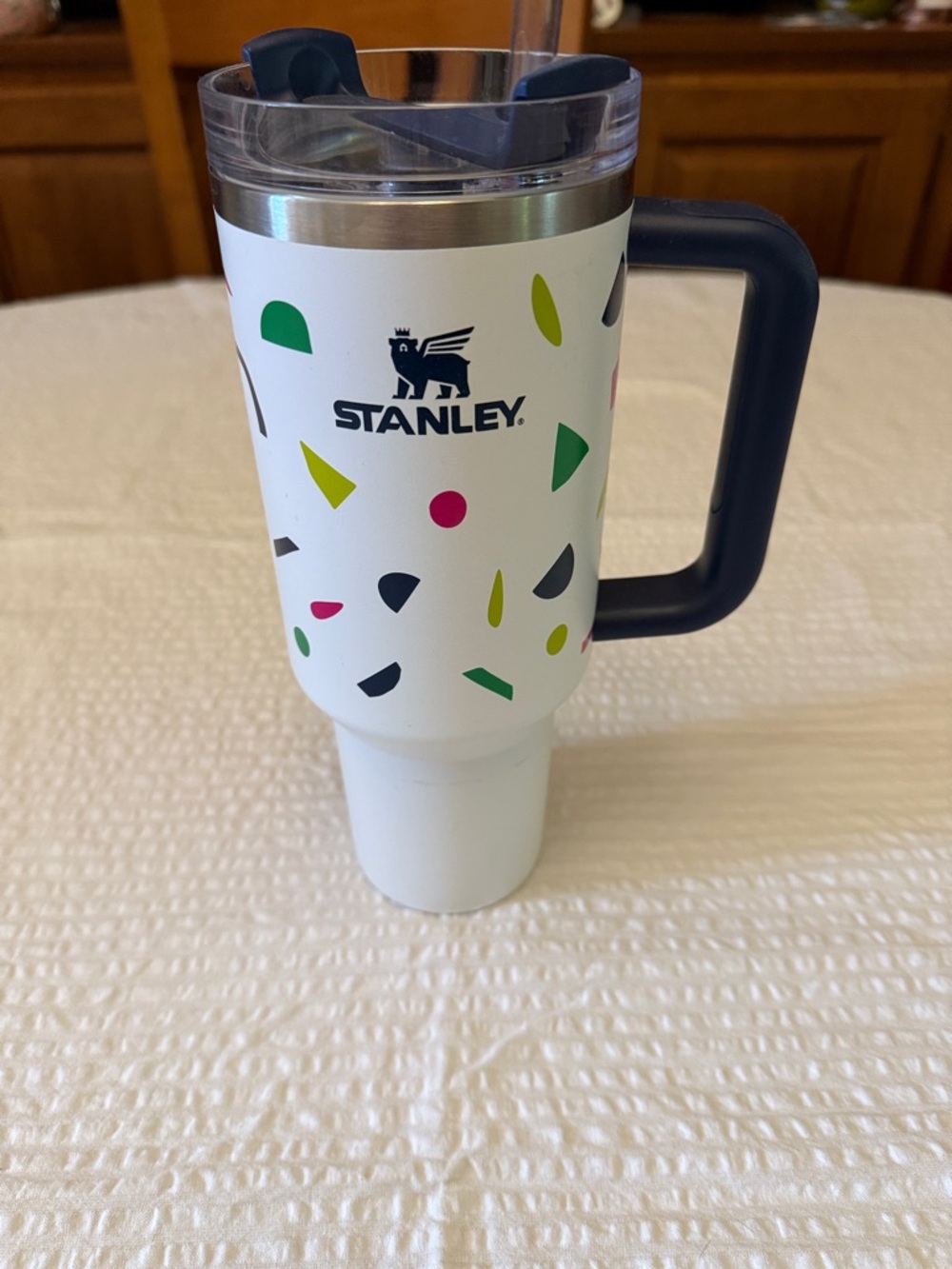 Stanley White 40oz Travel Mug with Navy Handle and Multicolor Confetti/terazzo